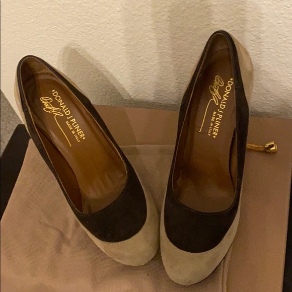 Heels - Picture 2 of 5